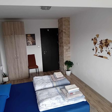 Park View Apartment Plovdiv With Parking Extérieur photo