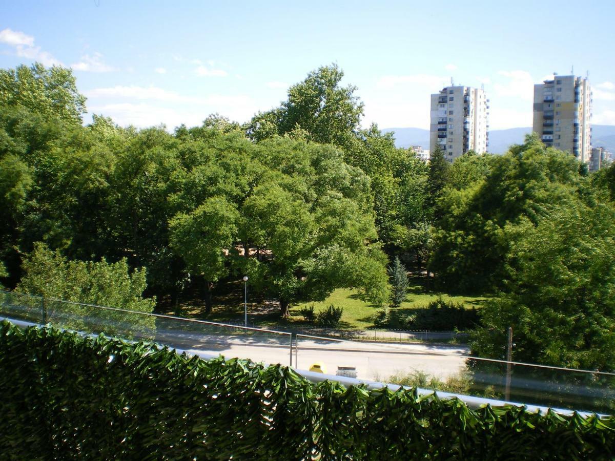 Park View Apartment Plovdiv With Parking Extérieur photo